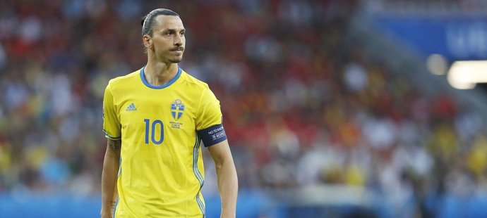 Zlatan Ibrahimovic nastoupil za Švédsko naposledy na EURO 2016 ve Francii