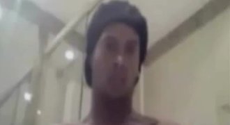 VIDEO: Ronaldinho? Nene, (R)Onaninho nebo Masturbinho!