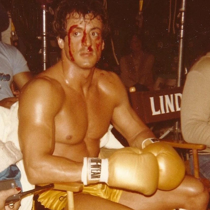 Slavný herec Sylvester Stallone během natáčení jednoho s filmů s boxerem Rockym