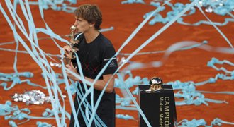 Rozjetý Zverev porazil Nadalova kata a ovládl turnaj v Madridu