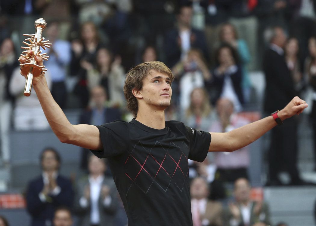 Alexander Zverev slaví triumf v Madridu