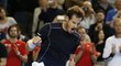 Andy Murray se raduje po výhře nad Japoncem Keiem Nišikorim