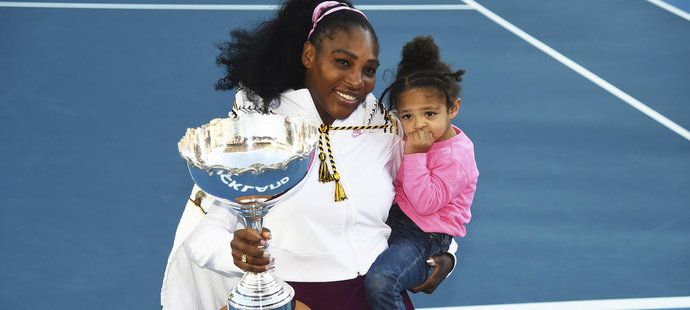 Serena Williamsová v Aucklandu vybojovala 73. trofej kariéry, první po porodu dcery Alexis Olympie