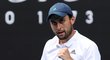 Ruský tenista Aslan Karacev na Australian Open nadále šokuje