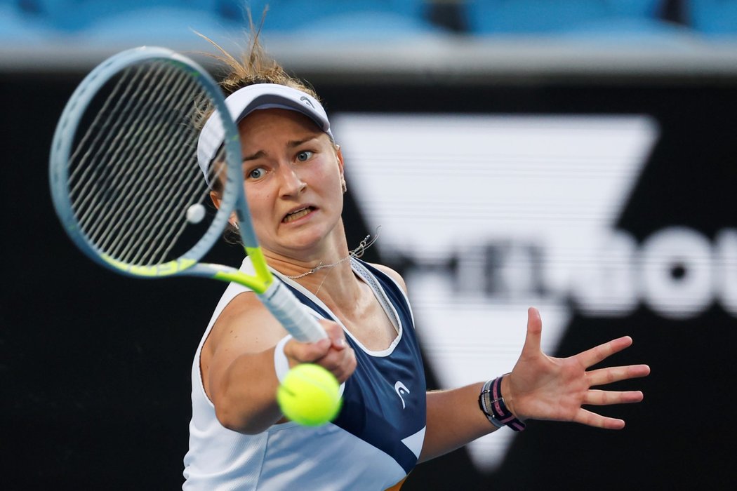 Česká tenistka Barbora Krejčíková během zápasu druhého kola Australian Open proti Číňance Wang Si-jü, kterou porazila 6:2, 6:3