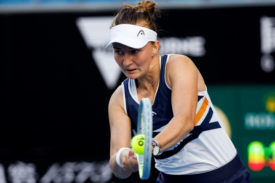 Česká tenistka Barbora Krejčíková během zápasu druhého kola Australian Open proti Číňance Wang Si-jü, kterou porazila 6:2, 6:3