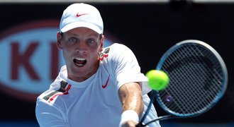 Berdych je na Australian Open ve čtvrtfinále, Benešová končí