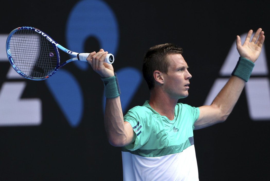 Tomáš Berdych ve čtvrtfinále Australian Open proti Rogeru Federerovi