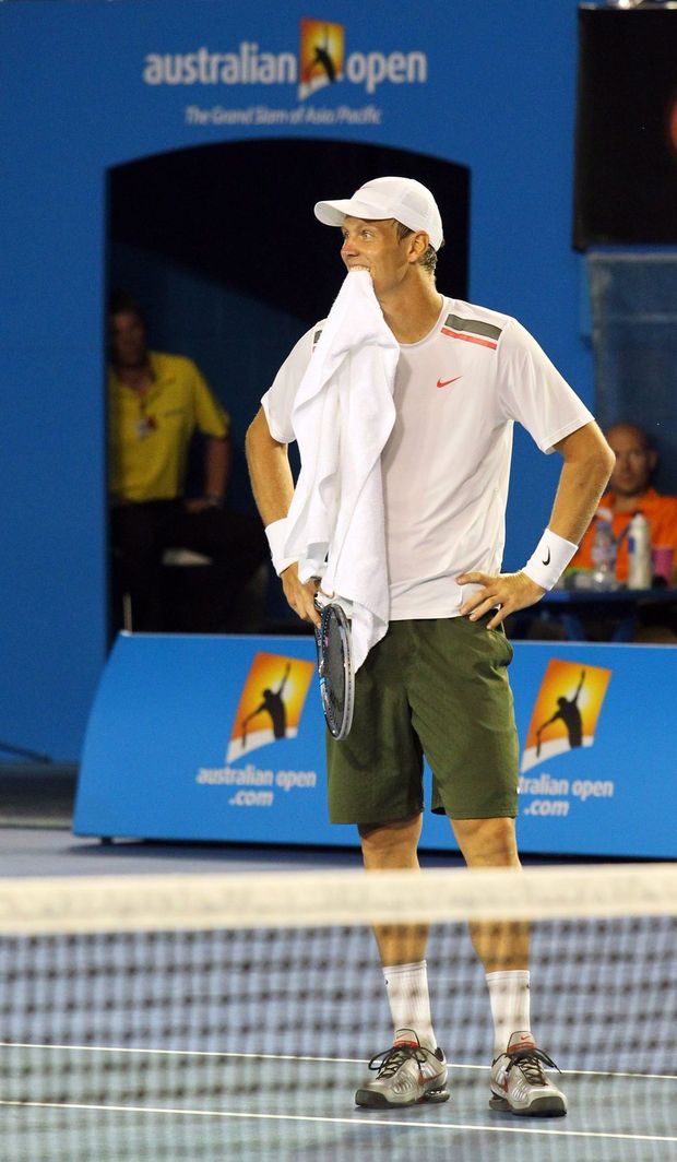 Moc chtěl, ale nešlo to. Berdych na kurtu proti Nadalovi nechal úplně vše, ale na postup do semifinále to nestačilo Moc chtěl, ale nešlo to. Berdych na kurtu proti Nadalovi nechal úplně vše, ale na postup do semifinále to nestačilo