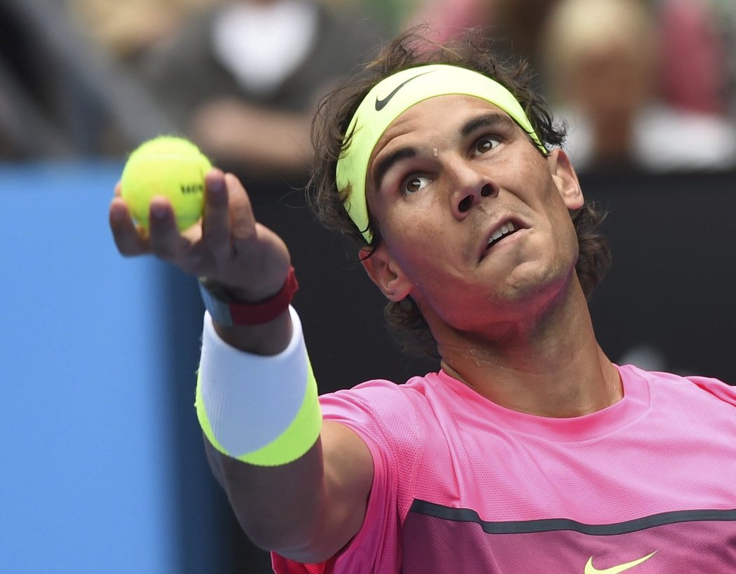 Zarputilý Nadal. Takhle španělský tenista podával ve čtvrtfinále Australian Open proti Rafaelovi Nadalovi