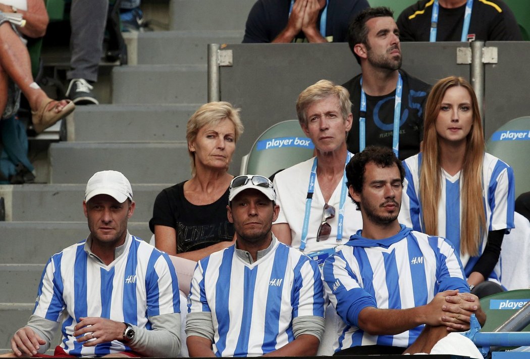 Podpora českého tenisty. V Melbourne si Berdychovo &#34;argentinské&#34; triko vzala i jeho přítelkyně Ester Sátorová