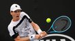 Český tenista Tomáš Berdych na Australian Open pokračuje v suverénních výkonech. Robina Haaseho z Nizozemska dnes porazil za hodinu a 19 minut 6:1 a dvakrát 6:3 a postoupil do třetího kola