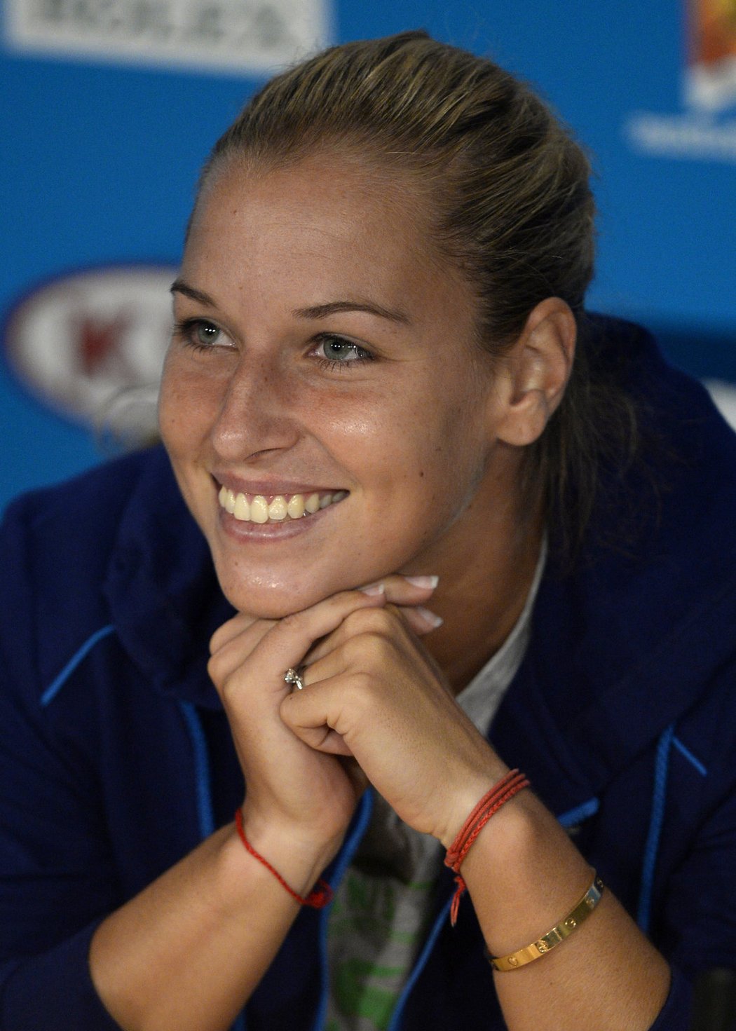 Slovenská tenistka Dominika Cibulková sice ve finále Australian Open prohrála, na tiskové konferenci už se ale na novináře smála. Dosáhla skvělého výsledku.