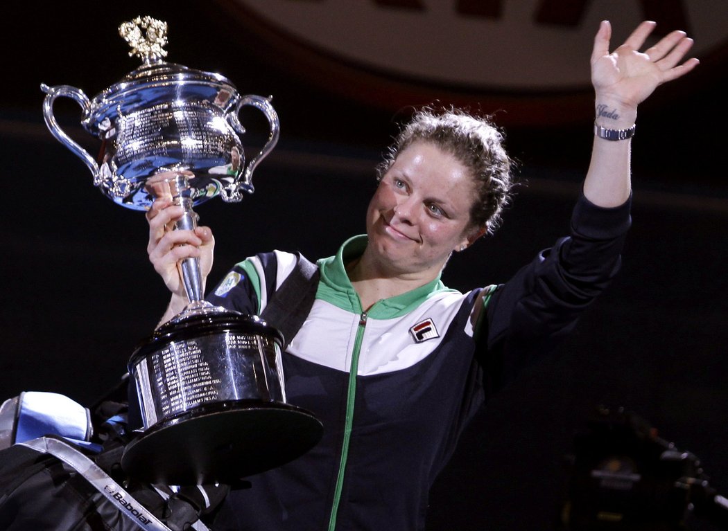 Kim Clijstersová s vítěznou trofejí