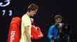 Pro Sebastiana Kordu, syna bývalého českého tenisty Petra Kordy končí Australian Open. Čtvrtfinále musel kvůli zranění skrečovat