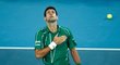 Djokovič v euforii! V dramatickém finále Australian Open otočil zápas s Dominicem Thiemem a slaví rekordní titul