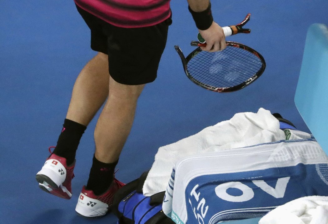 Stan Wawrinka dal na kurtu průchod emocím a zdemoloval svou raketu