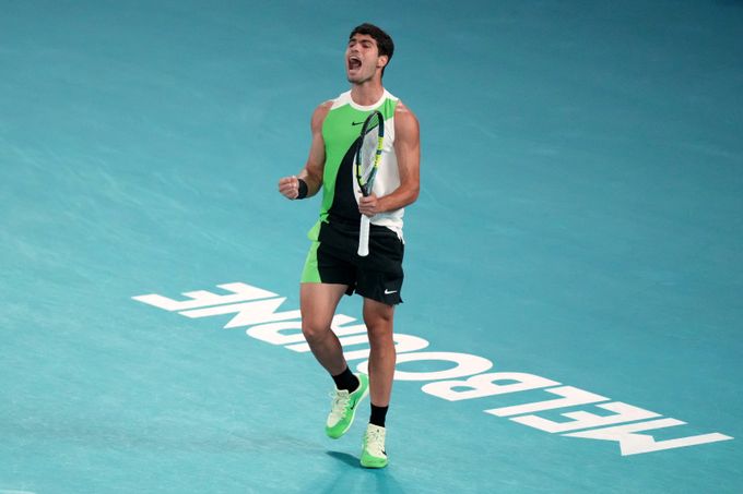 Alcaraz píše historii! Proti Djokovičovi jako nejmladší tenista zkompletoval Grand Slam Alcaraz píše historii! Proti Djokovičovi jako nejmladší tenista zkompletoval Grand Slam