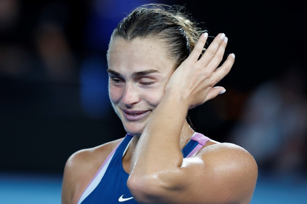 Běloruska Aryna Sabalenková v euforii po triumfu ve finále Australian Open