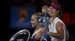 Aktérky finále ženské dvouhry na Australian Open, vítězná Číňanka Li Na a poražená Dominika Cibulková ze Slovenska 