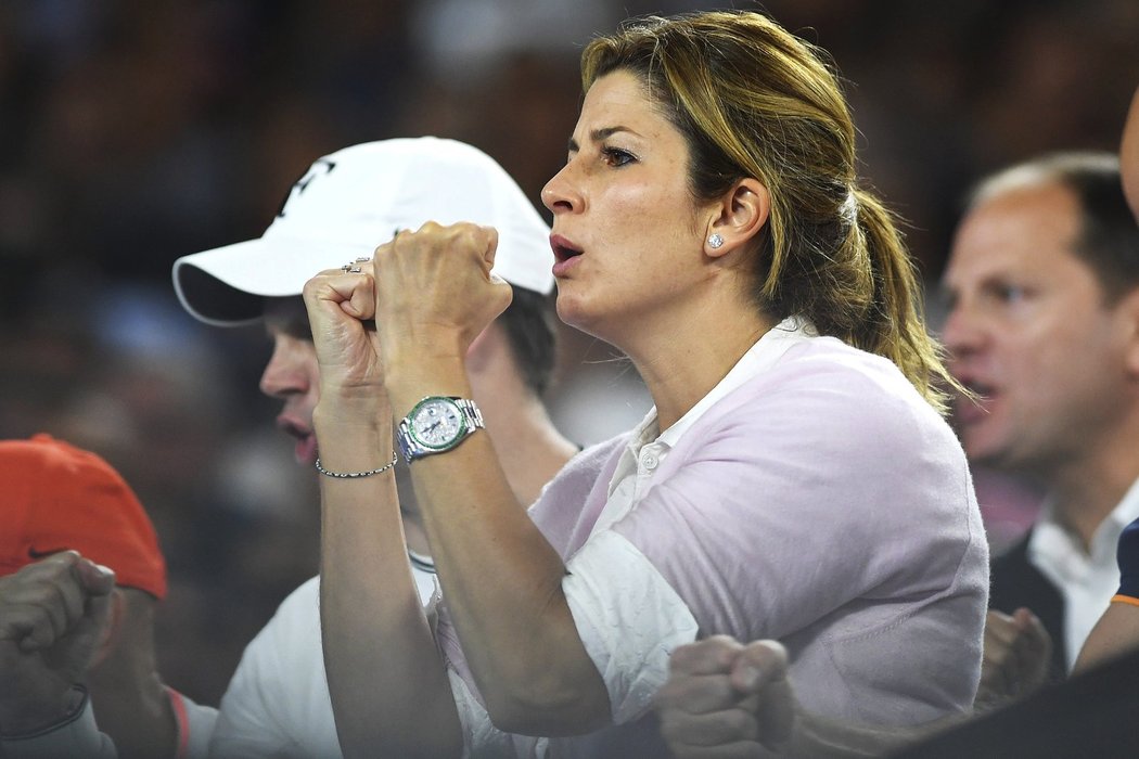 Federerova manželka Mirka prožívá finále Australian Open proti Rafaelu Nadalovi