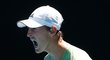 Sebastian Korda se raduje ve finále juniorského Australian Open
