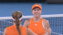 Sestry Kovačkovy ovládly juniorskou čtyřhru Australian Open v českém finále