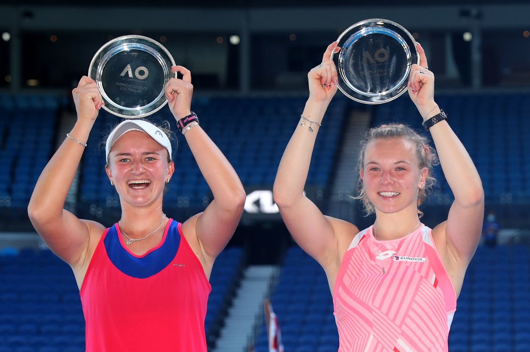 Barbora Krejčíková s Kateřinou Siniakovou ve finále Australian Open prohrály