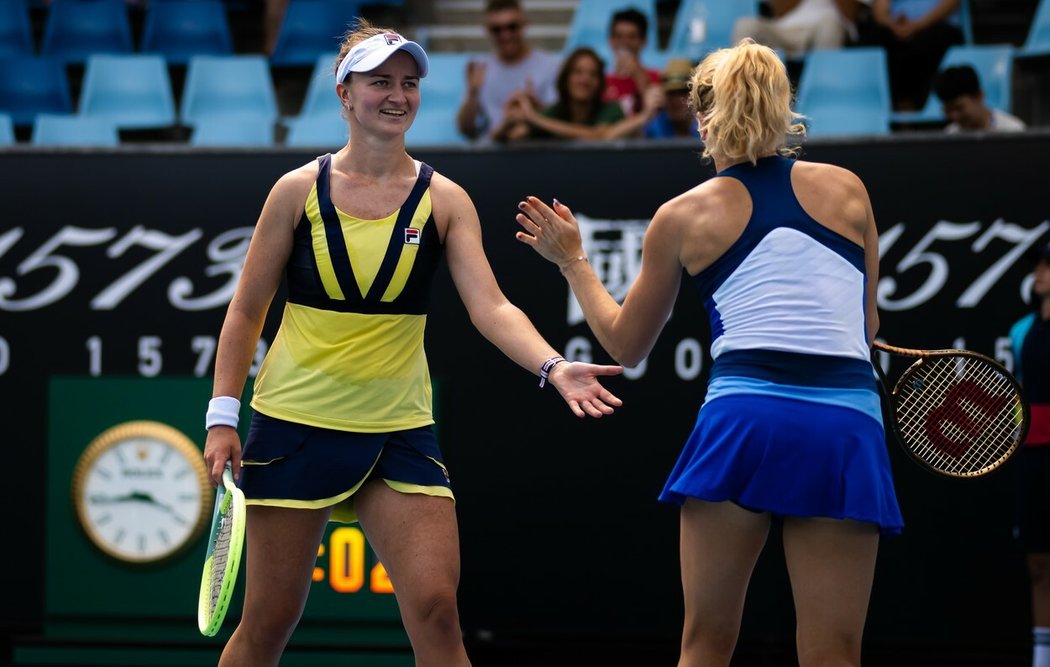 Krejčíková se Siniakovou ovládly Australian Open. Dohromady si už vydělaly pořádný balík