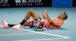 Vyčerpaný Nick Kyrgios během utkání Australian Open proti Rafaelu Nadalovi