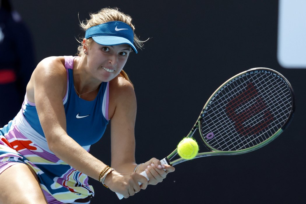 17letá Linda Fruhvirtová vyřadila Markétu Vondroušovou a je v osmifinále Australian Open