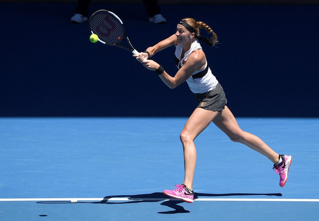 Česká bojovnice Petra Kvitová v průběhu semifinále Australian Open proti Danielle Collinsové z USA