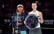 Nejlepší tenistky letošního Australian Open: vlevo vítězná Naomi Ósakaová, vpravo poražená finalistka Petra Kvitová