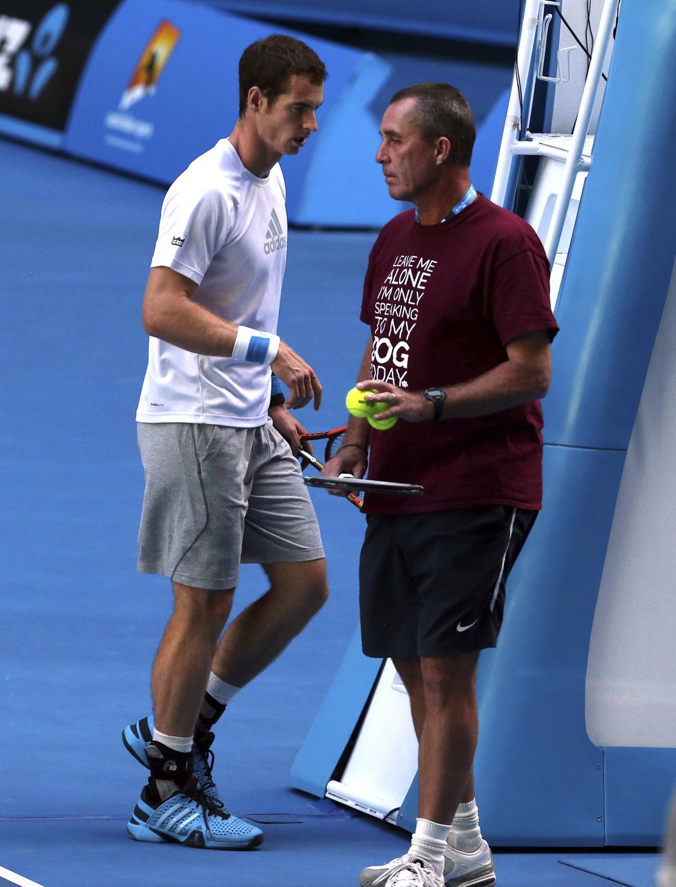 Britský tenista Andy Murray se svým trenérem Ivanem Lendlem na Australian Open