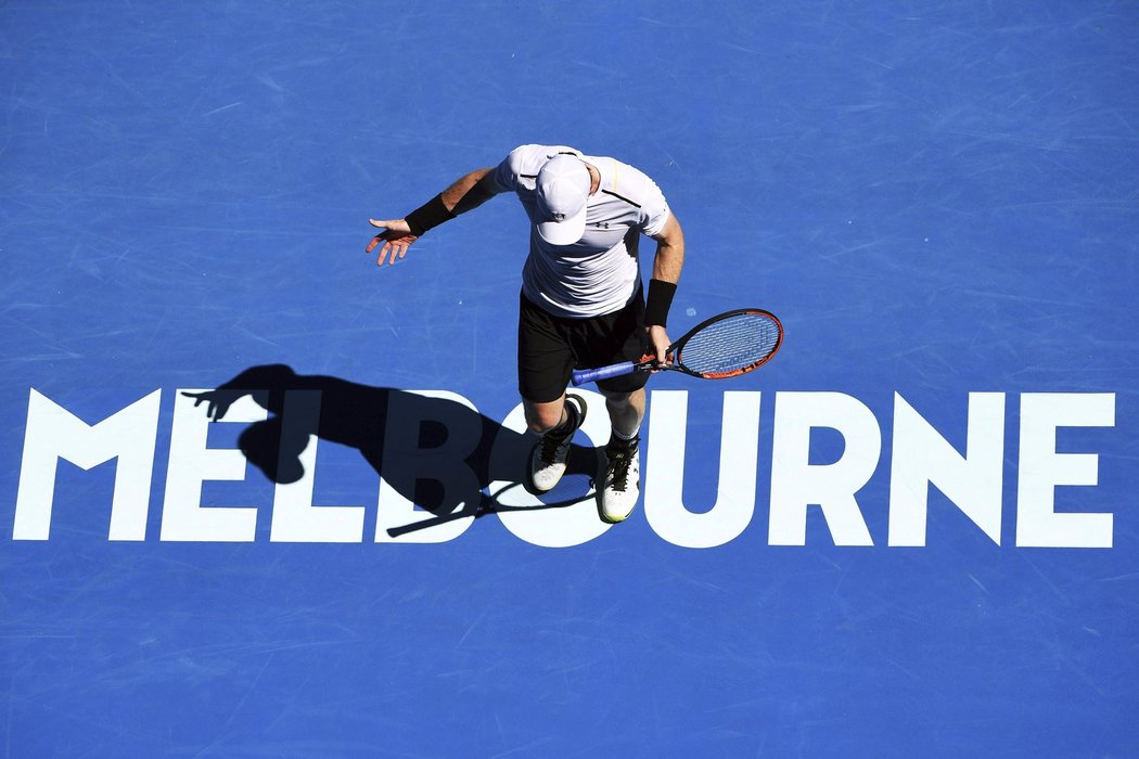 Andy Murray to v Melbourne balí