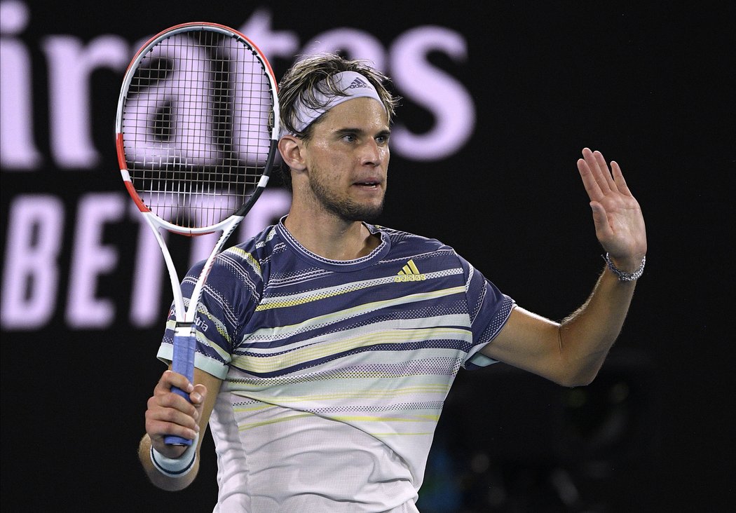 První hráč světa Španěl Rafael Nadal vypadl ve čtvrtfinále Australian Open s Dominicem Thiemem. Rakouský tenista vyhrál 7:6, 7:6, 4:6 a 7:6.