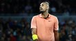 Nick Kyrgios je na Australian Open ve třetím kole. Diváky baví svojí hrou a přízeň si získává také svoji iniciativou, kterou se snaží pomoct vypořádat se jeho rodné zemi s důsledky požárů.