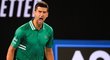 Novak Djokovič i se zraněním postoupil do osmifinále Australian Open