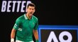 Novak Djokovič i se zraněním postoupil do osmifinále Australian Open