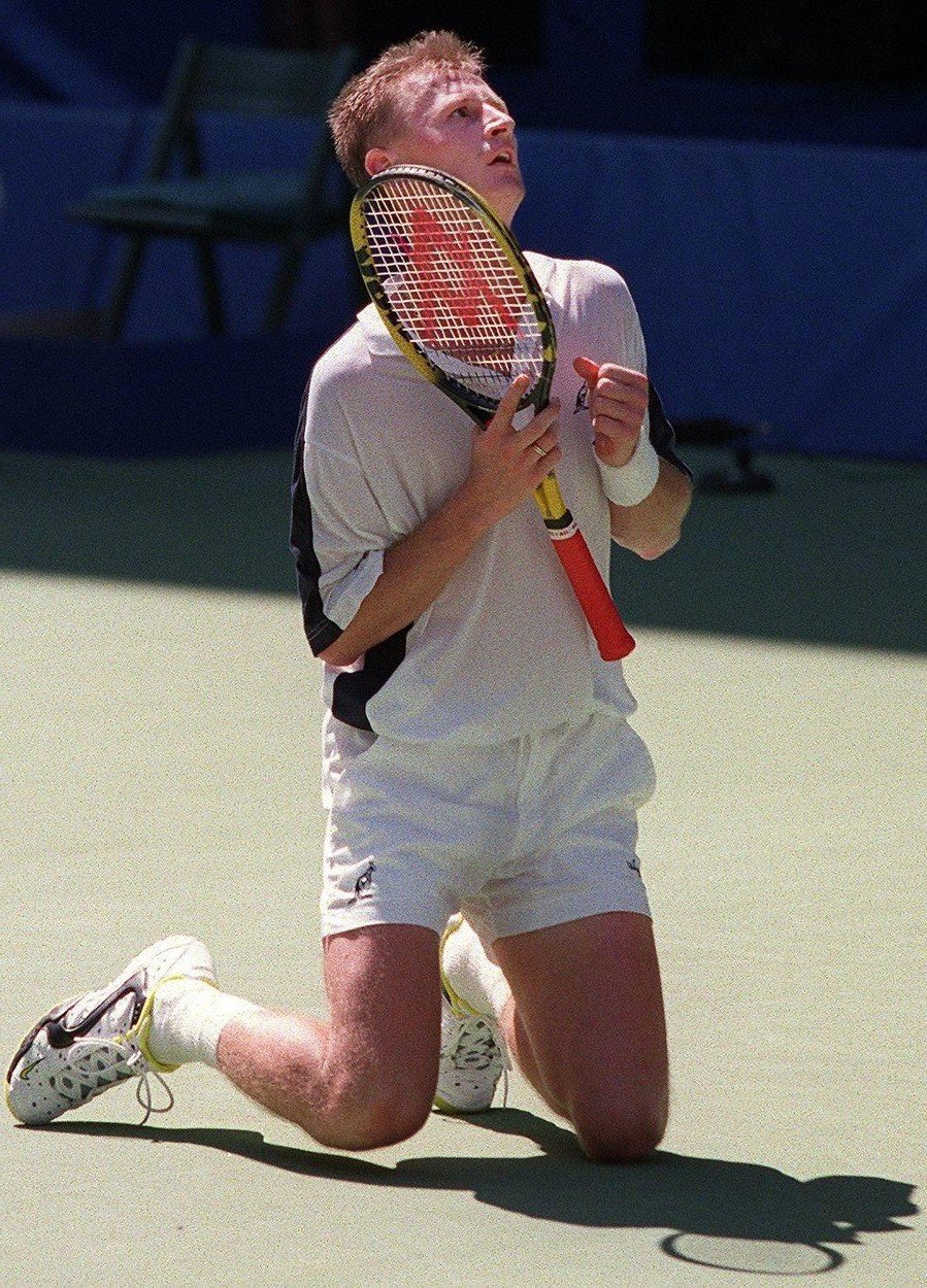 Petr Korda prožívá euforii po triumfu na Australian Open 1998