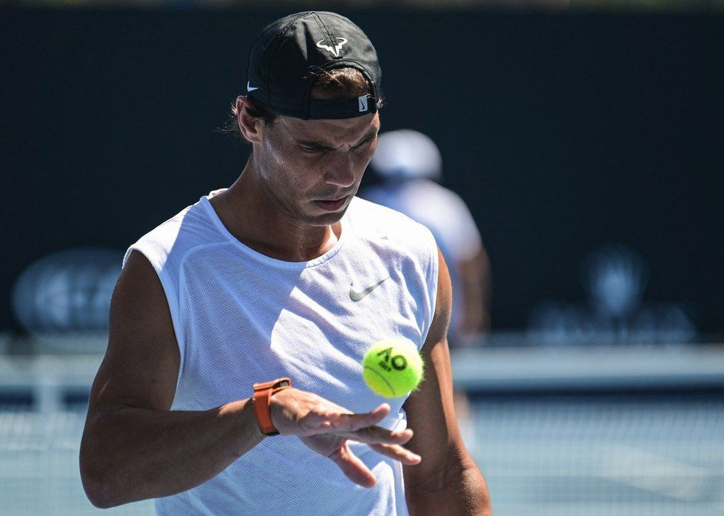 Rafaela Nadala v posledních letech sužují zdravotní problémy. Zvládne odehrát Australian Open bez skreče?