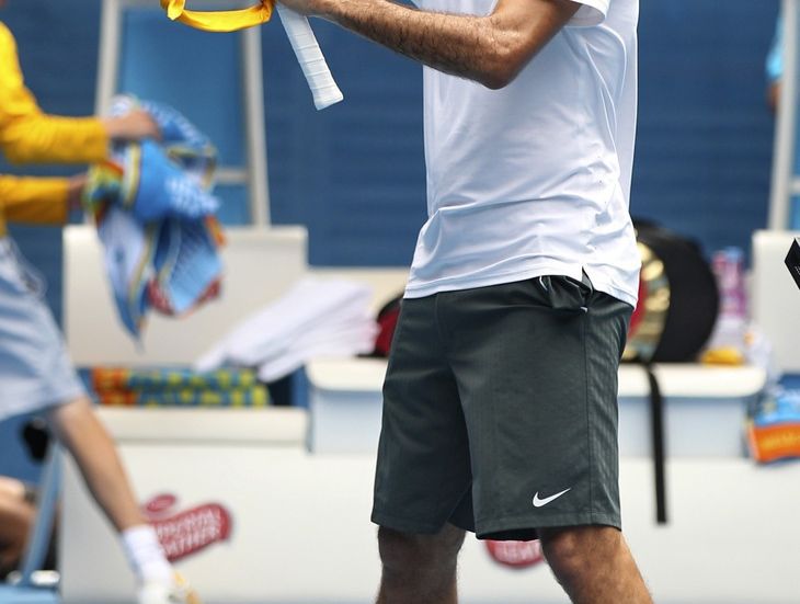 Roger Federer slaví postup do semifinále Australian Open