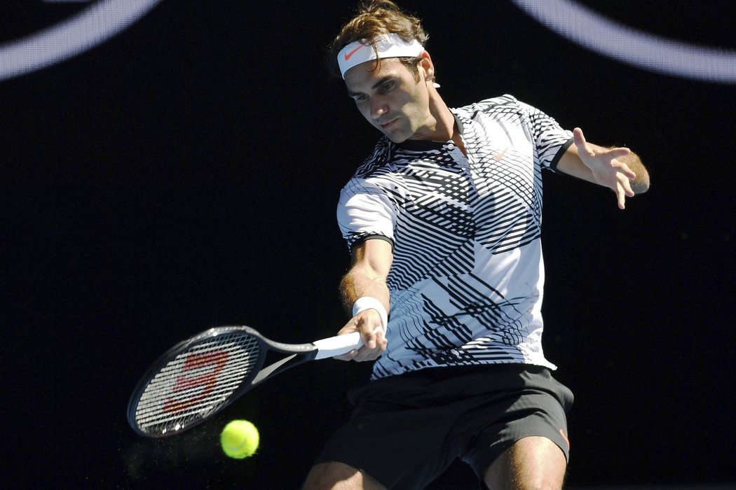 Roger Federer oslavil postup po třech setech a narazí na Tomáše Berdycha