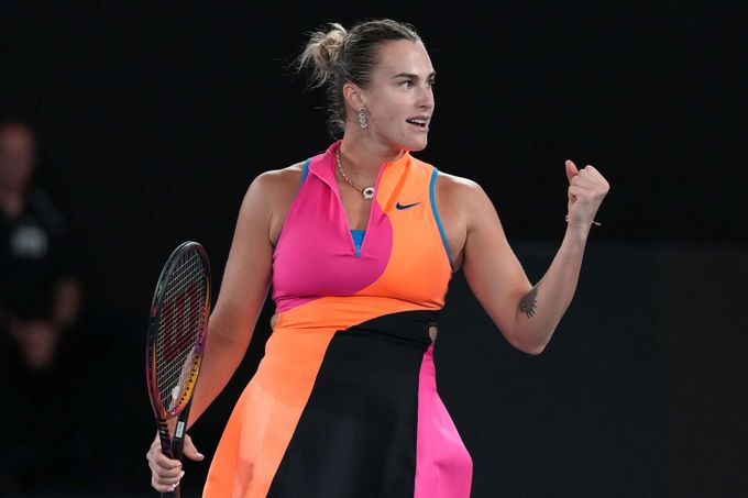 Sabalenková je v Melbourne zase ve finále, bude hrát o třetí titul. Ukrajinku přehrála Sabalenková je v Melbourne zase ve finále, bude hrát o třetí titul. Ukrajinku přehrála