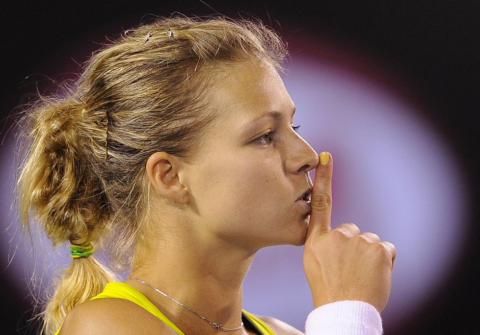 Ruska Maria Kirilenková se raduje z vítězství nad krajankou Marií Šarapovovou v prvním kole Australian Open