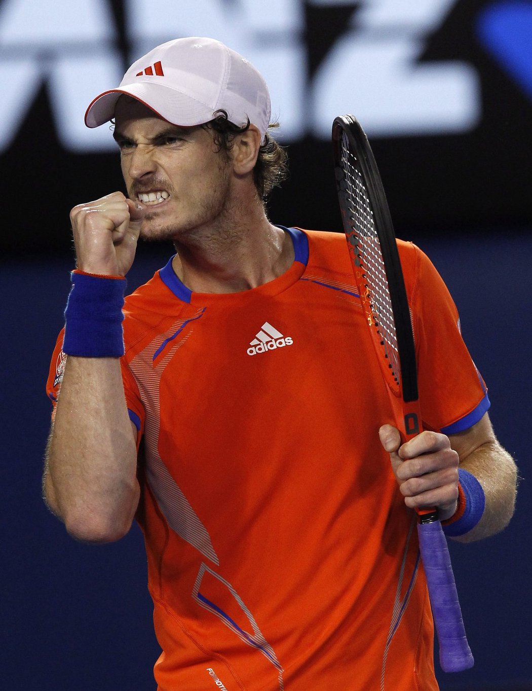 Andy Murray se raduje po úspěšné výměně s Novakem Djokovičem