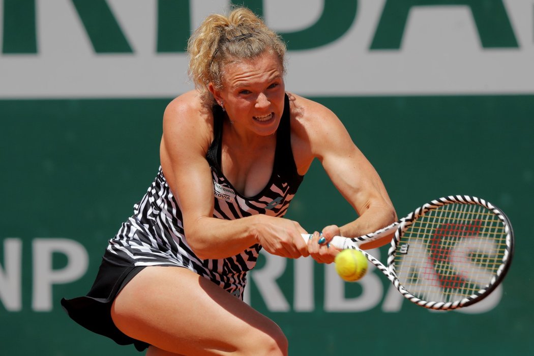 Kateřina Siniaková v zápase se světovou jedničkou Naomi Ósakaovou na French Open