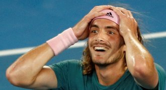 Král Roger padl! Řecký talent skolil v úchvatné bitvě Federera