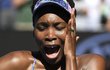 Venus Williamsová porazila v dnešním semifinále krajanku Coco Vandewegheovou 6:7, 6:2, 6:3