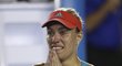 To není sen, to je pravda. První grandslamový titul je doma. Německá tenistka Angelique Kerberová vyhrála Australian Open, když ve finále zdolala favorizovanou světovou jedničku a obhájkyni Serenu Williamsovou z USA 6:4, 3:6, 6:4.
